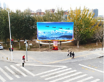 双峰户外大屏广告投放要点。